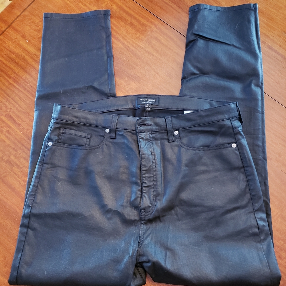 NWOT BANANA REPUBLIC COATED JEANS T18